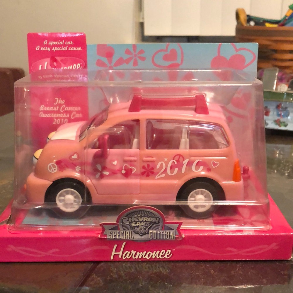 The Chevron Cars Special Edition - HARMONEE The Breast Cancer Awareness Car 2010